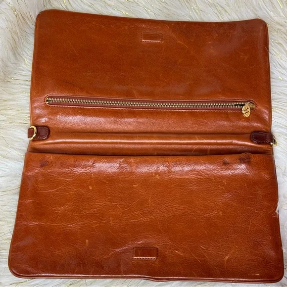 Tory Burch Black Clutch with Brown Logo Trim - Picture 3 of 9